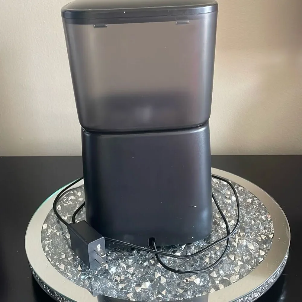 Oneisall automated cat feeder,WiFi 2.4GHz app control,small pet dry food feeder